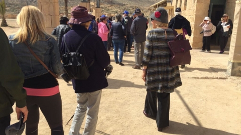 טיולים מזמרים